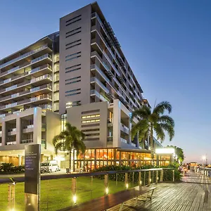 https://cairns-harbour-lights.cairnshotels4all.com